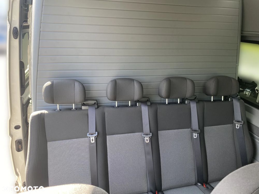 Volkswagen Crafter - 16