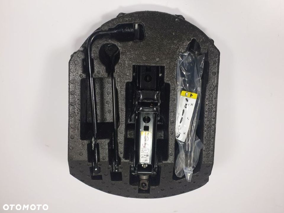 Zestaw Do Zmiany Koła JEEP GRAND CHEROKEE WK2 17 21 rok - 2