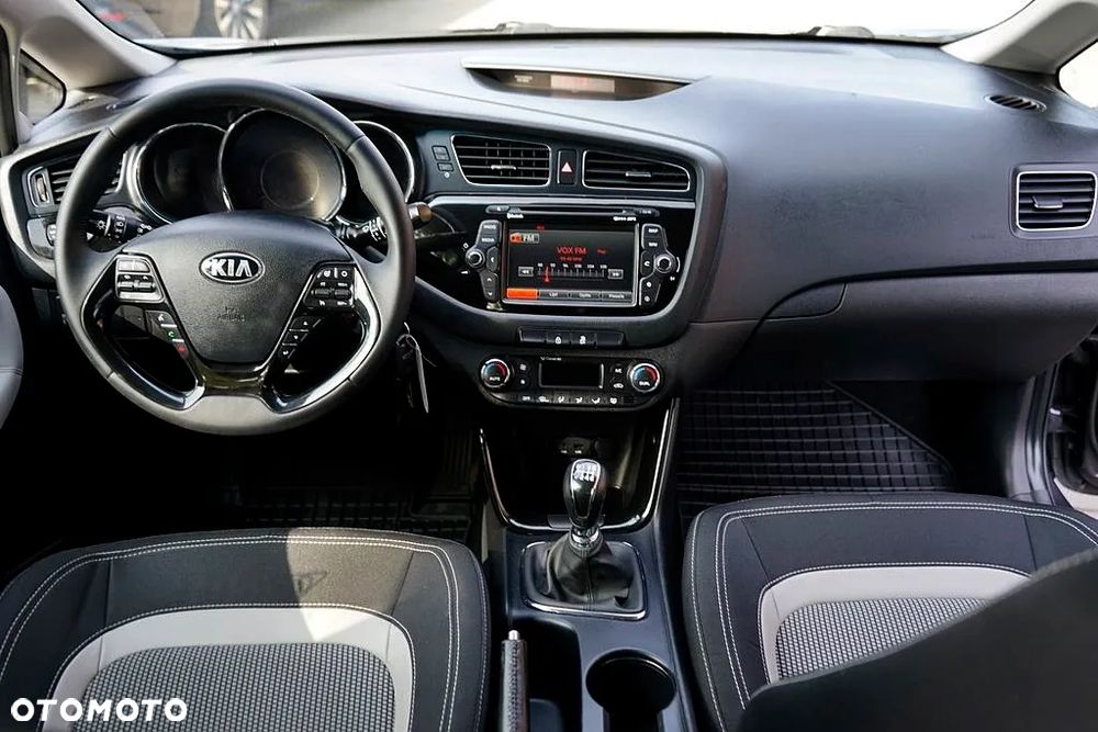 Kia Ceed - 17