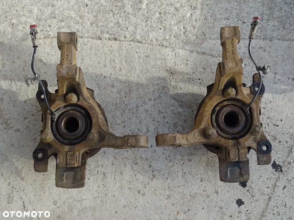 ZWROTNICA PIASTA CZUJNIK ABS PRZÓD 5x110 OPEL ASTRA H ZAFIRA B 1,7 1,9 1,6 1,8 2,0 2,2 - 2