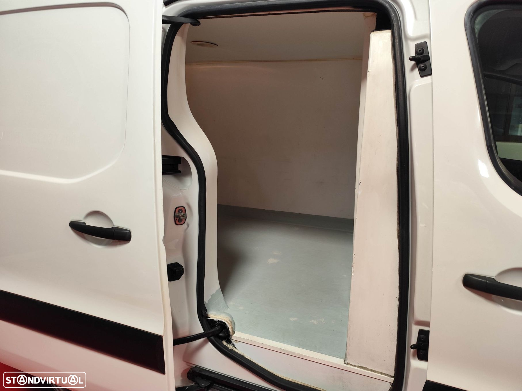 Peugeot Partner 1.6 BlueHDi L2 Premium 3L - 7