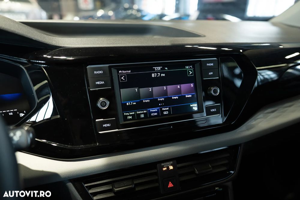 Volkswagen Taos - 14