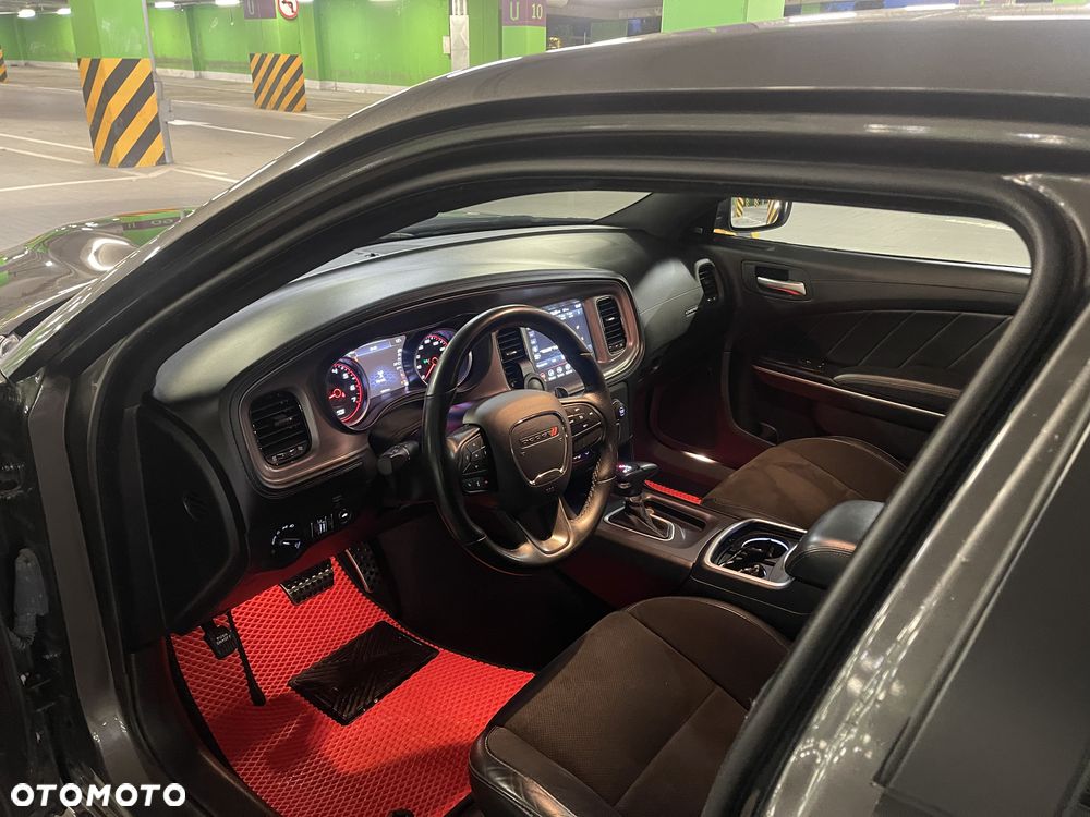 Dodge Charger 5.7 R/T - 6