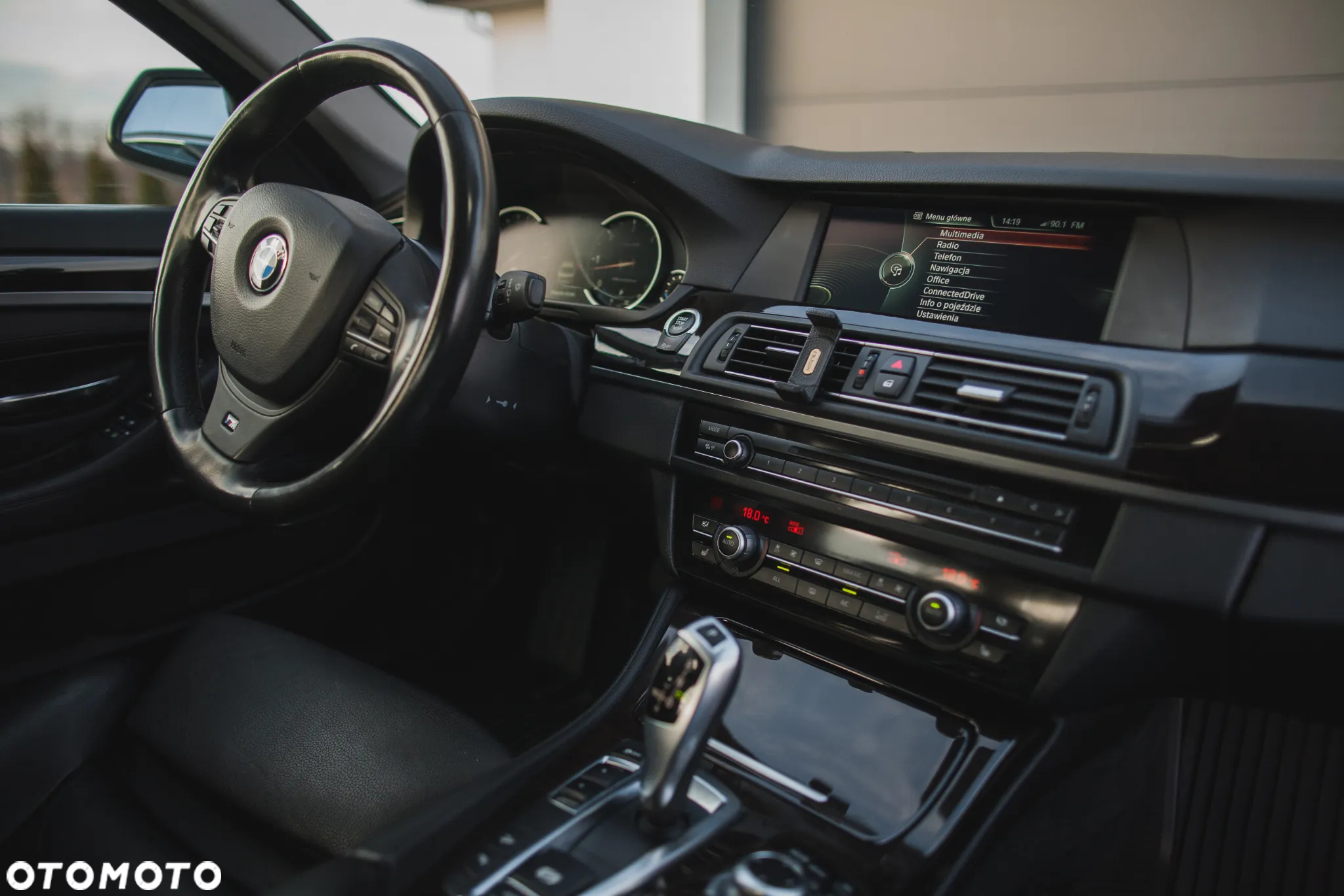 BMW Seria 5 530d xDrive - 8