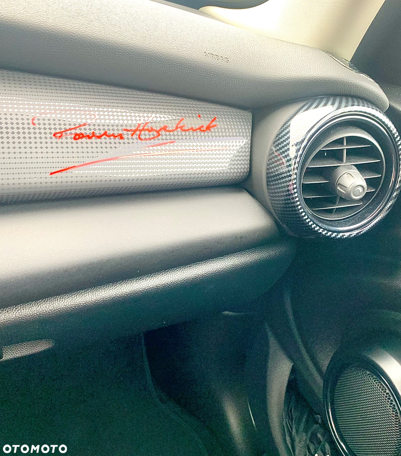 MINI Cooper Standard - 14