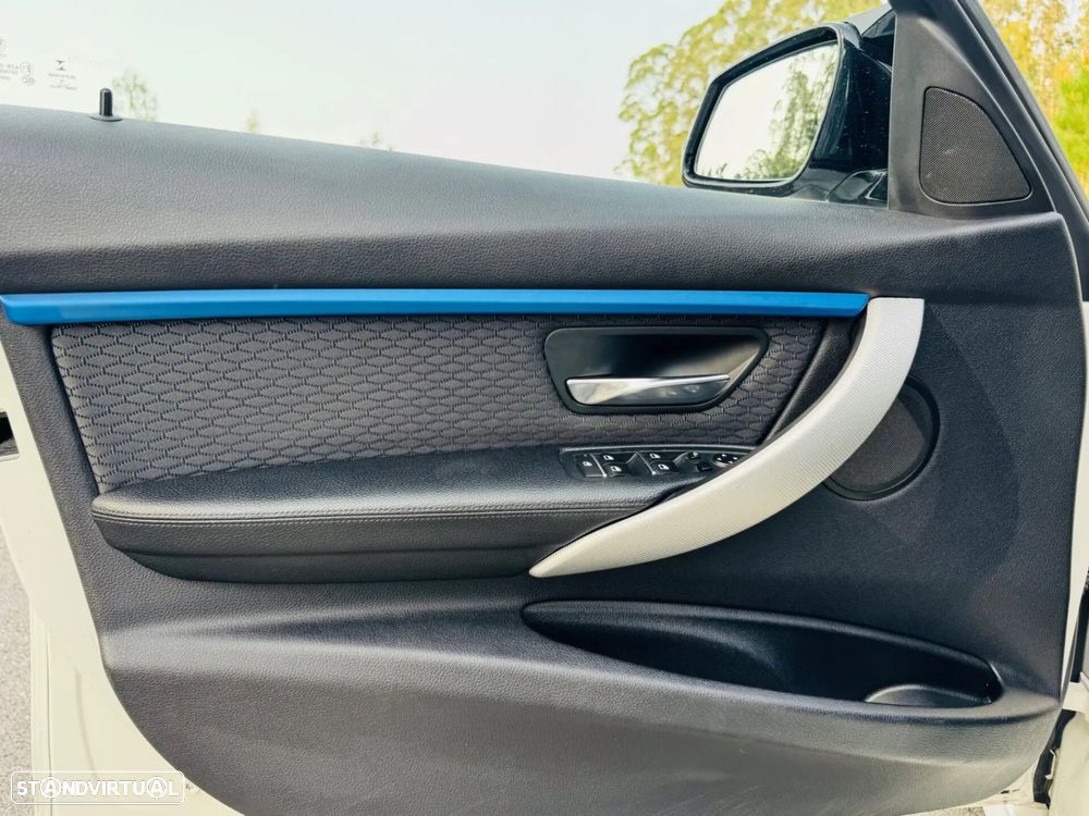 BMW 320 d Pack M Auto - 18