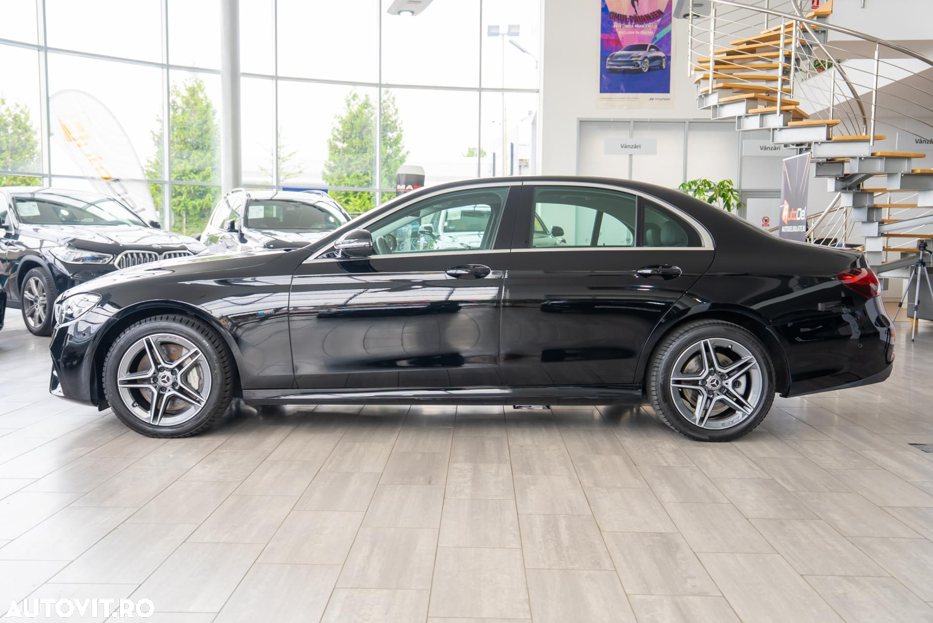 Mercedes-Benz E 350e 9G-TRONIC AMG Line - 10