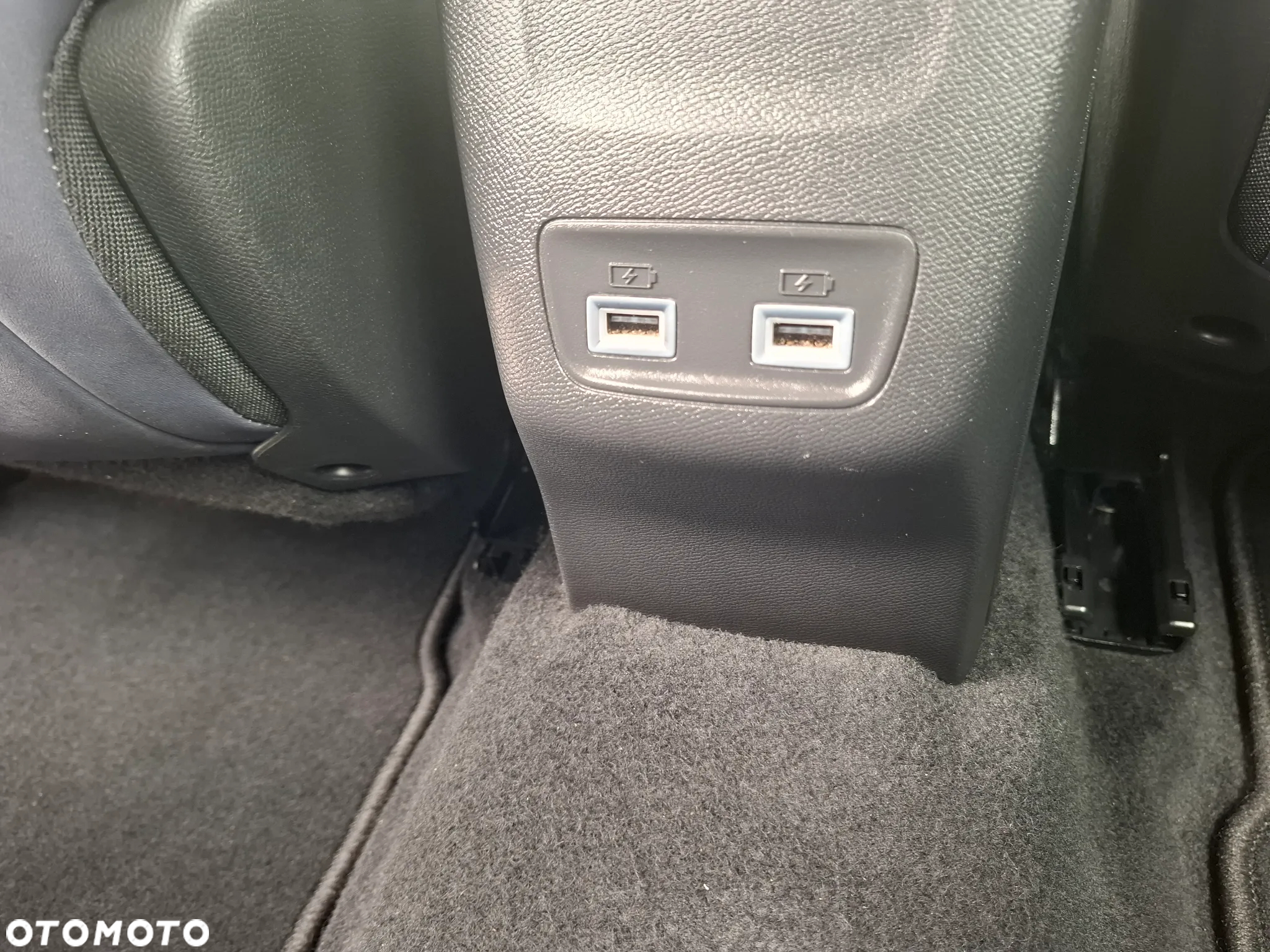 Peugeot 2008 1.2 PureTech Allure Pack S&S - 34