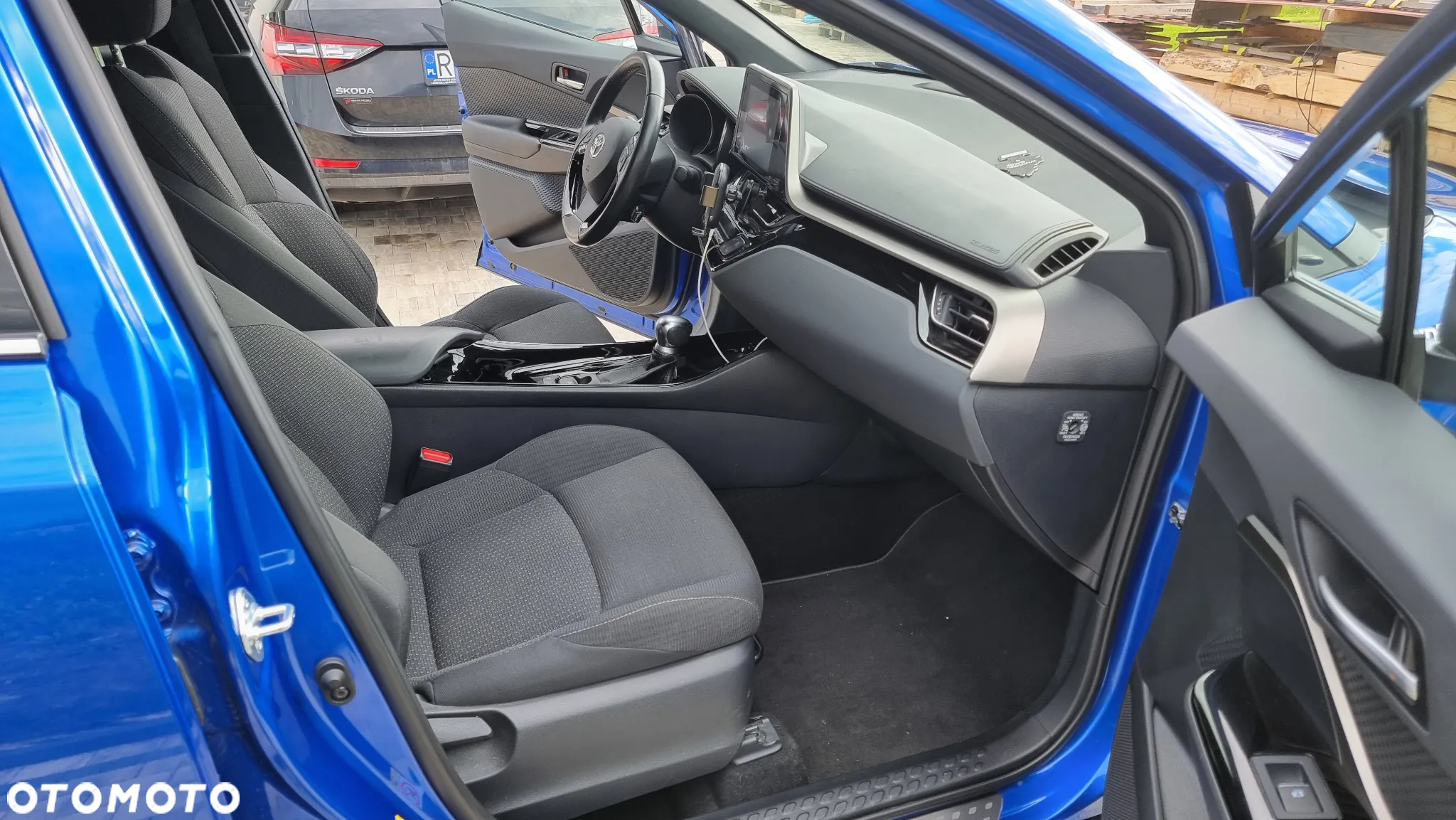 Toyota C-HR 1.8 Hybrid Team Deutschland - 18