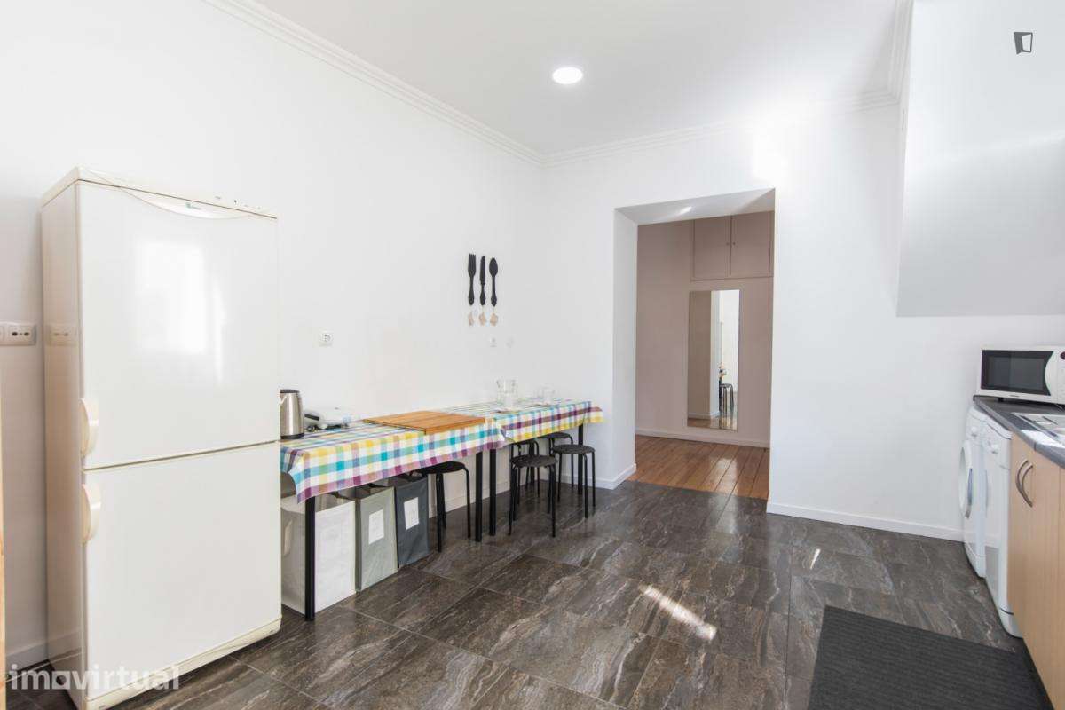 Quarto - localizado em Martim Moniz Lisbon - Grande imagem: 5/20