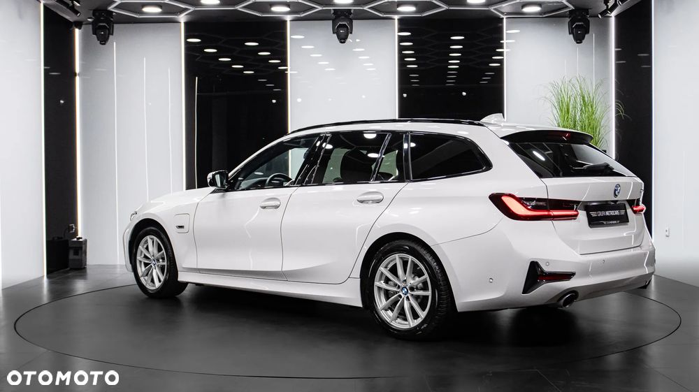 BMW Seria 3 320e Luxury Line - 5