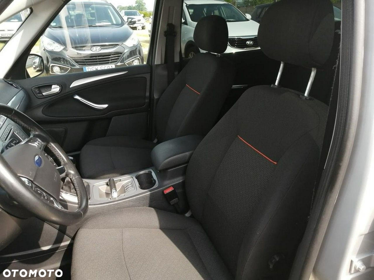 Ford Galaxy - 8