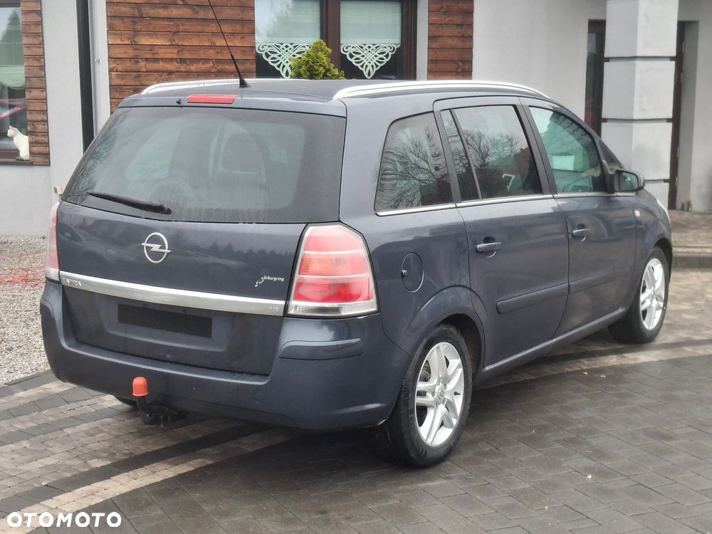 Opel Zafira 1.8 Cosmo EU5 - 18