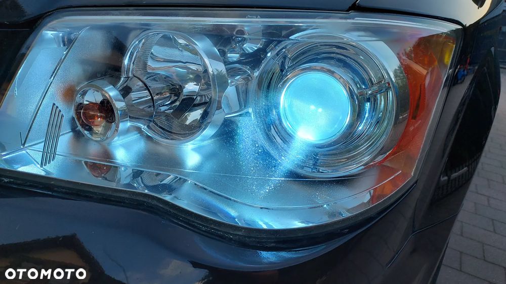 Chrysler Town & Country 3.6 Limited - 35