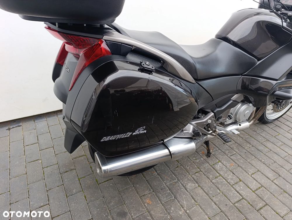 Honda NTV - 22