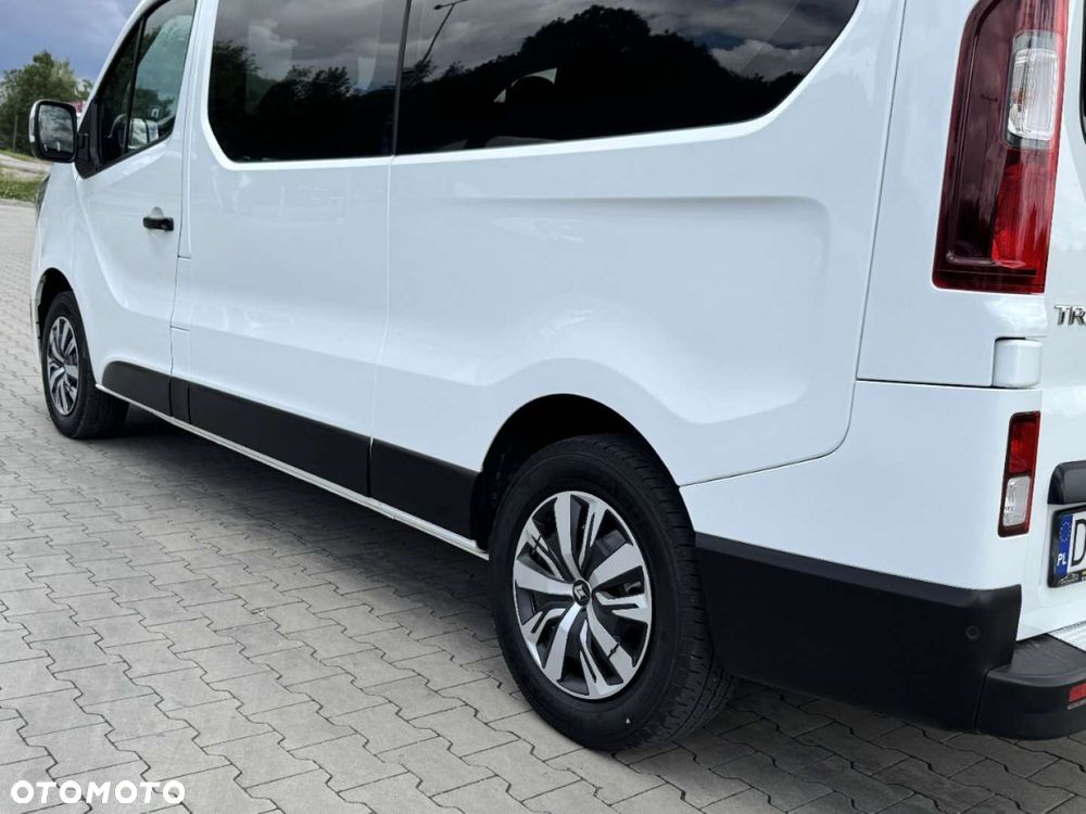 Renault Trafic - 25