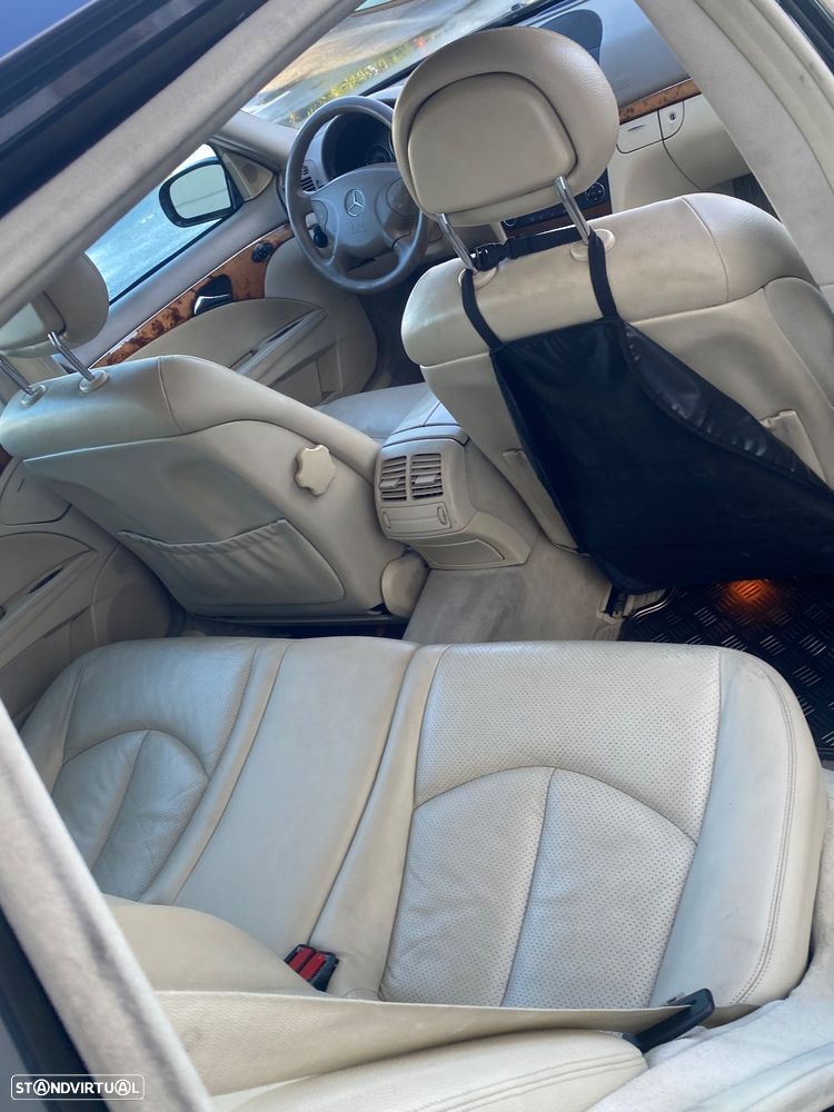 Mercedes-Benz E 220 - 26