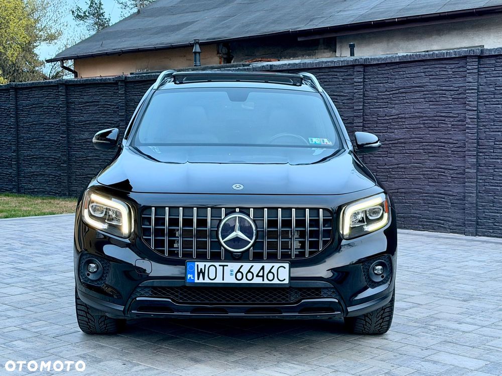 Mercedes-Benz GLB 250 4Matic 8G-DCT - 5