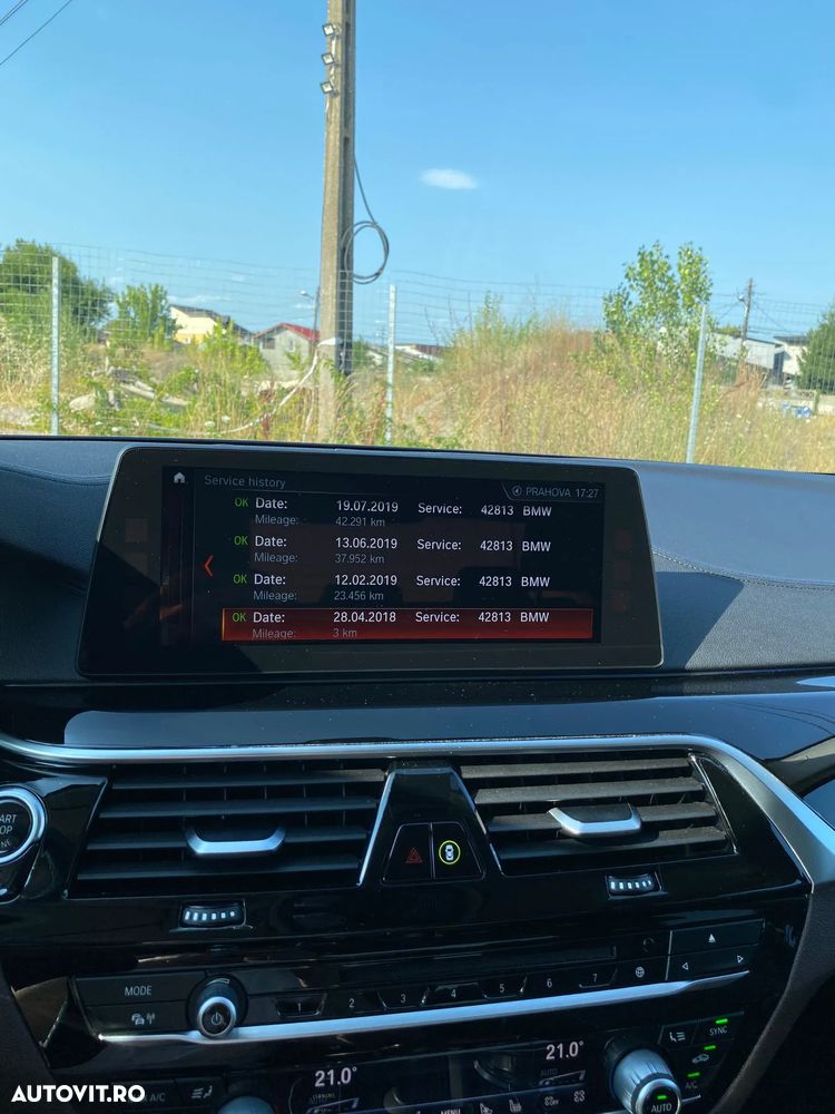 BMW Seria 5 540i xDrive AT - 31