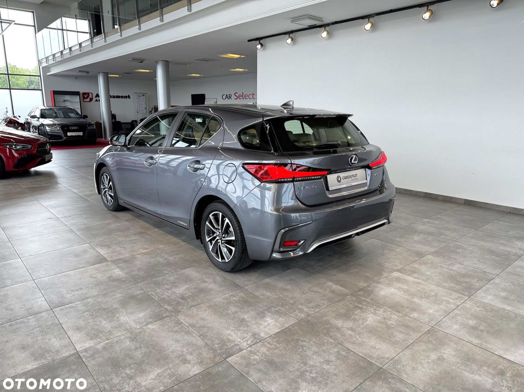 Lexus CT - 7