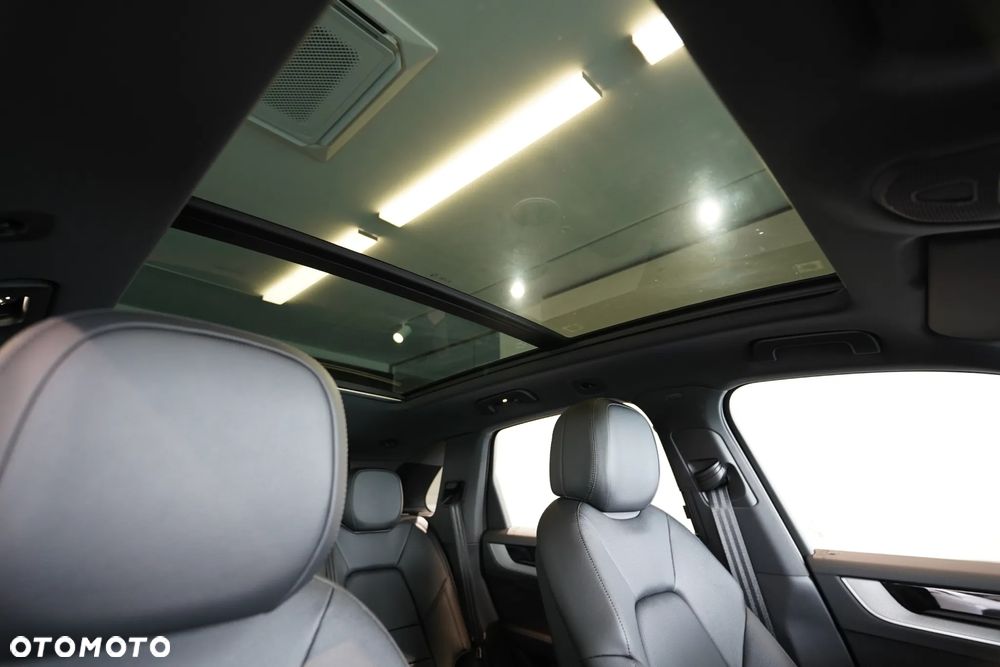 Porsche Cayenne - 27