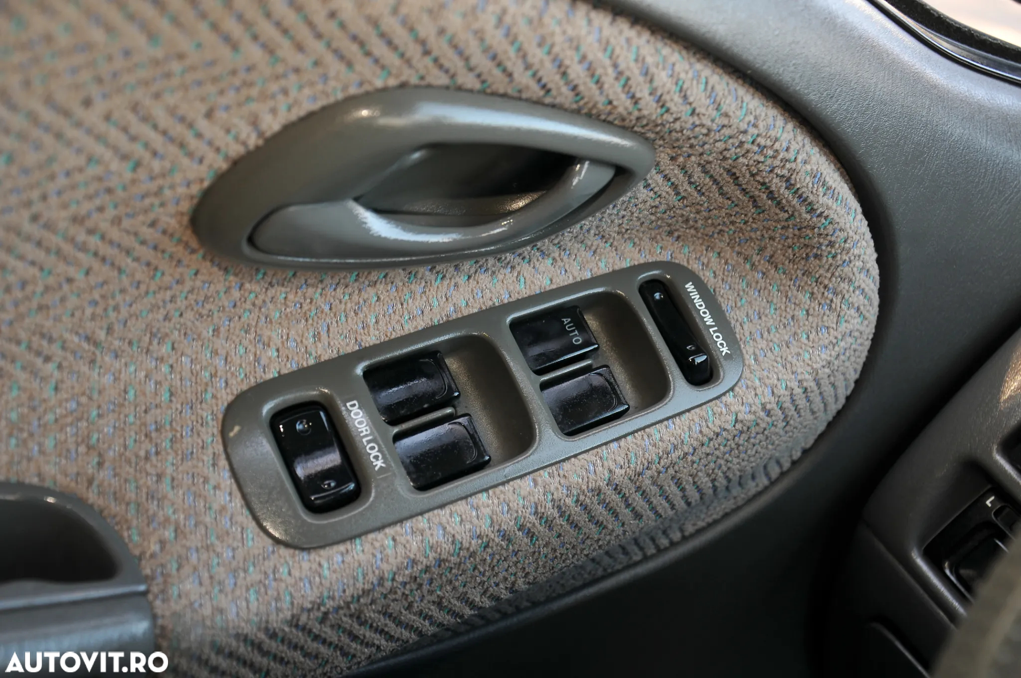 Suzuki Grand Vitara 2.5 V6 Aut - 17