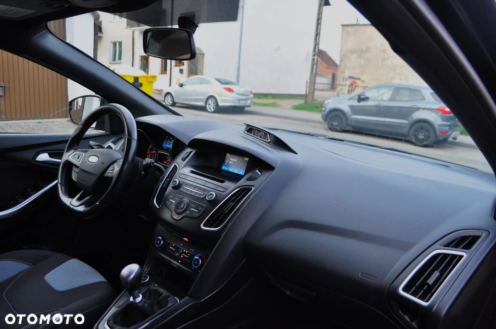 Ford Focus 2.0 EcoBoost ST - 20