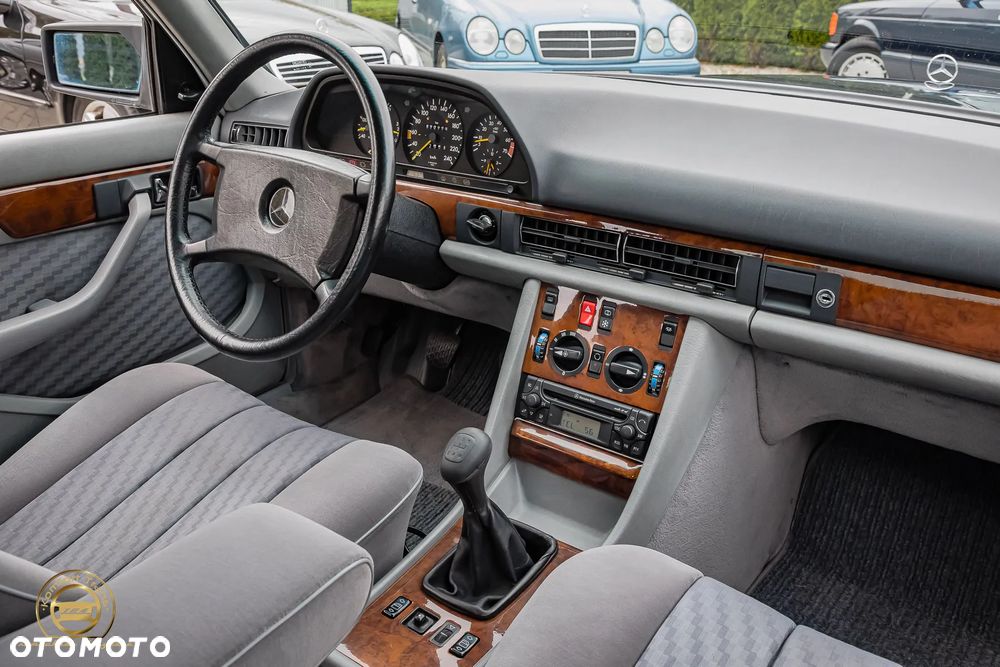 Mercedes-Benz Inny - 20