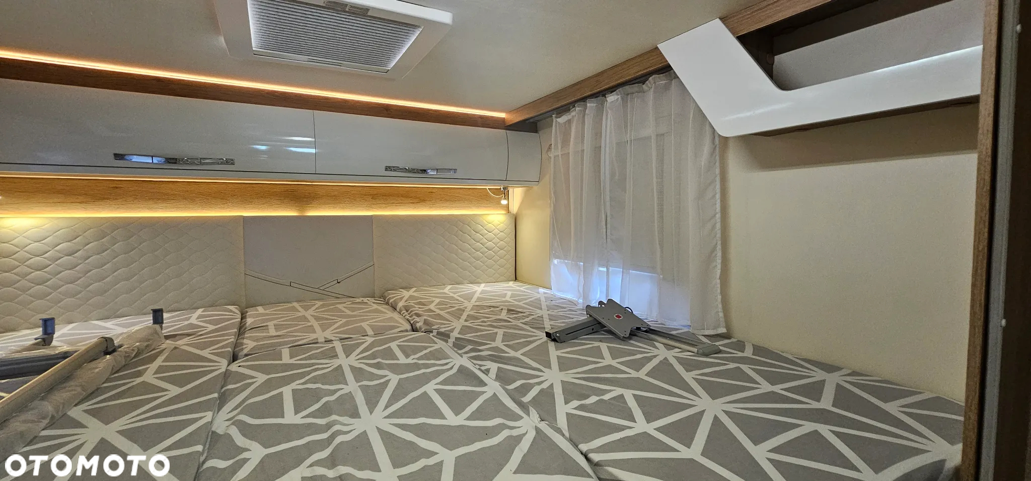 CI HORON 84 XT KAMPER - 24