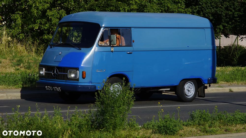 Mercedes-Benz L 207 - 1