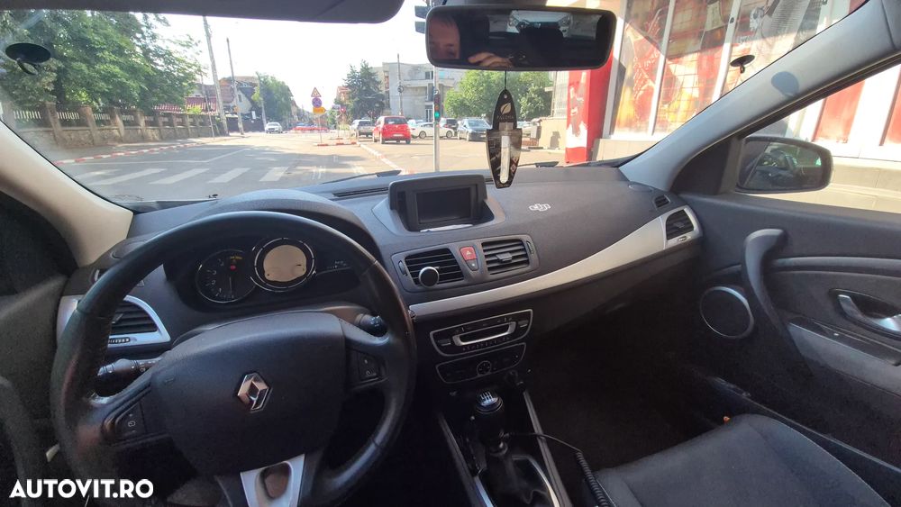 Renault Megane 1.9dCi Dynamique - 5