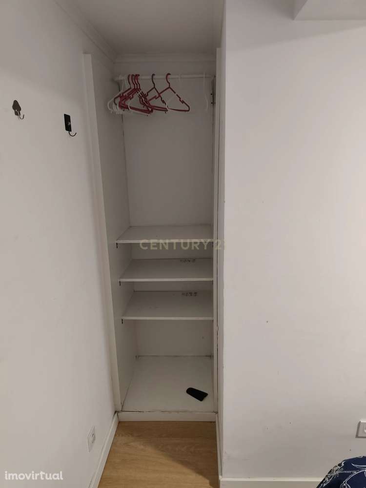 T0+1, renovado, aconchegante, todo mobilado e prático e bem localizado - Grande imagem: 5/10