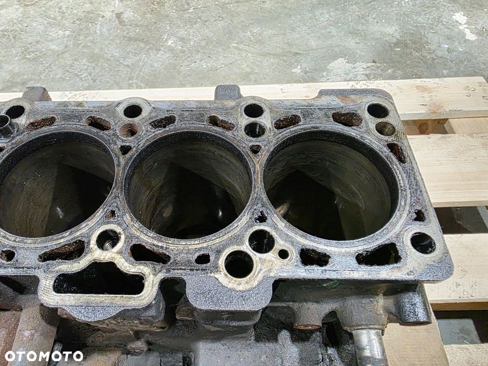 BLOK SILNIKA AUDI VOLKSWAGEN SEAT SKODA 2.0 TDI CBA 1/26 - 7