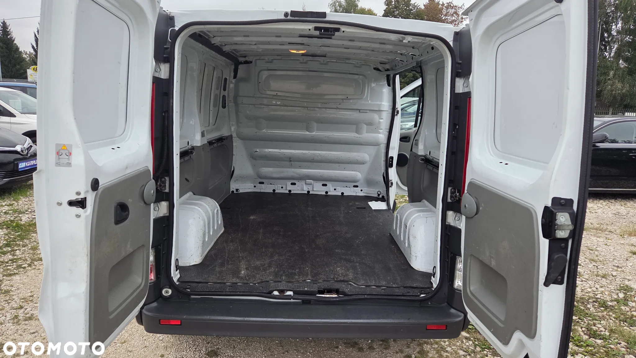 Opel Vivaro 2.0 CDTI L1H1 - 23