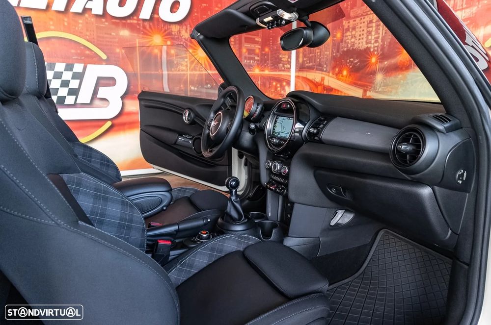 MINI Cabrio Cooper D - 24