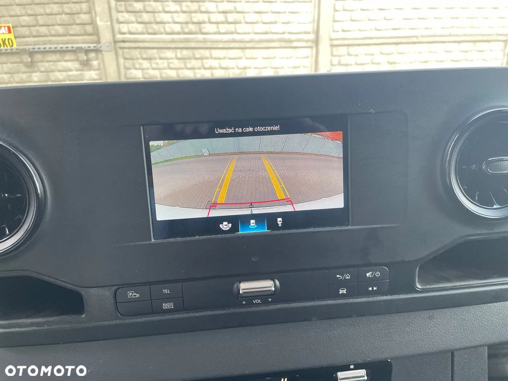 Mercedes-Benz SPRINTER - 11