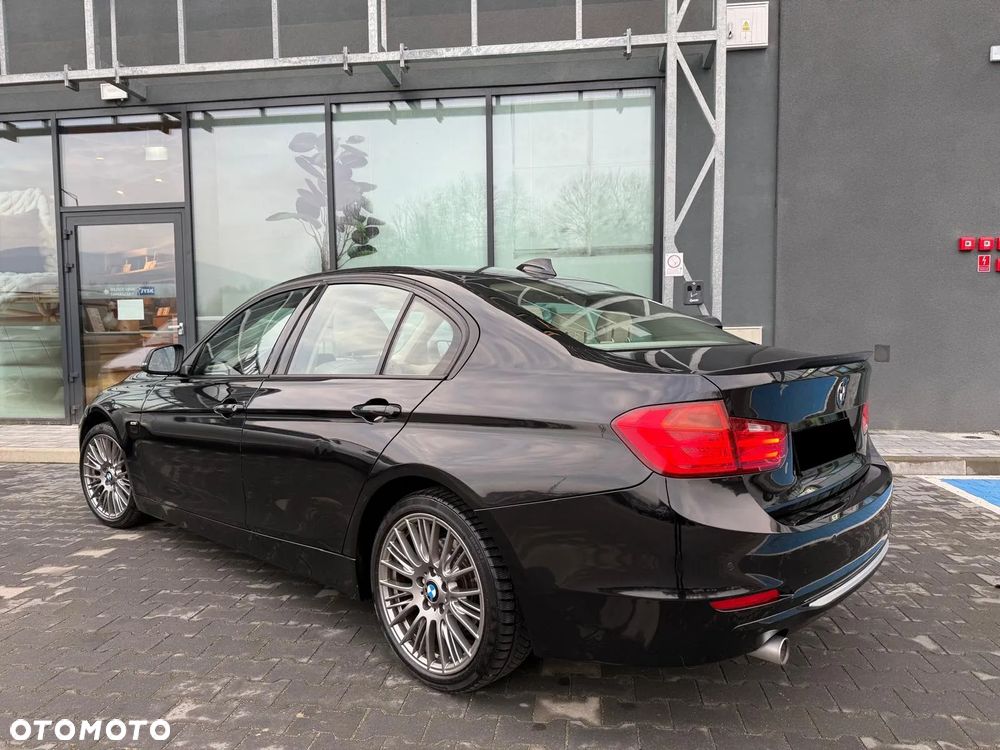 BMW Seria 3 318d Modern Line - 10