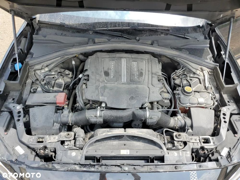 Jaguar F-Pace 3.0 V6 AWD S - 11