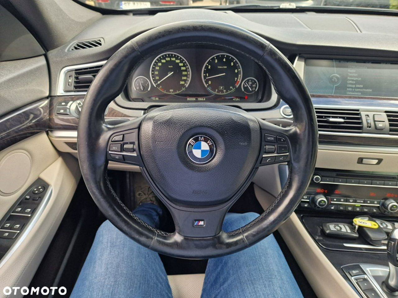 BMW 5GT - 10
