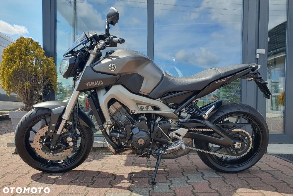 Yamaha MT - 19