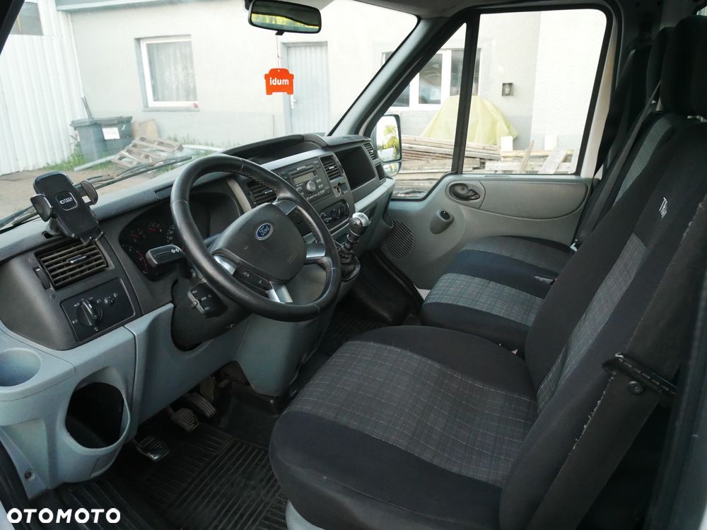 Ford Transit - 13