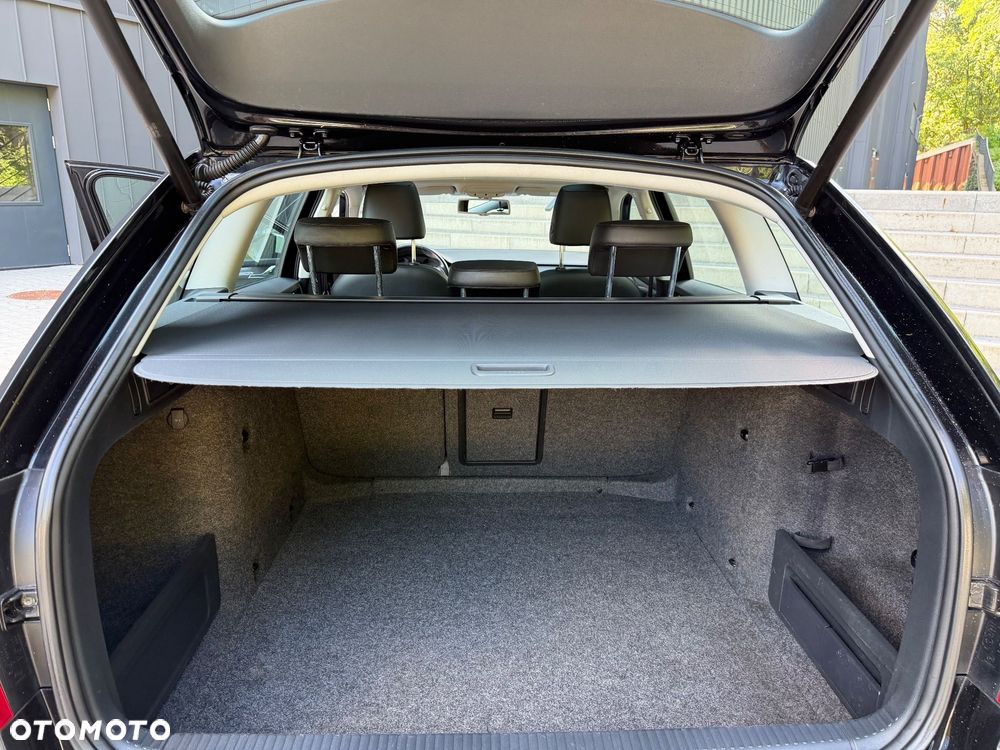 Skoda Octavia 2.0 TDI 4x4 DSG Scout - 27
