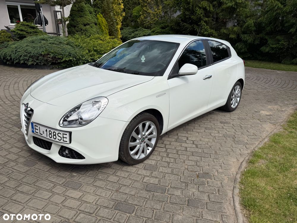 Alfa Romeo Giulietta 1.6 JTDM Distinctive - 1