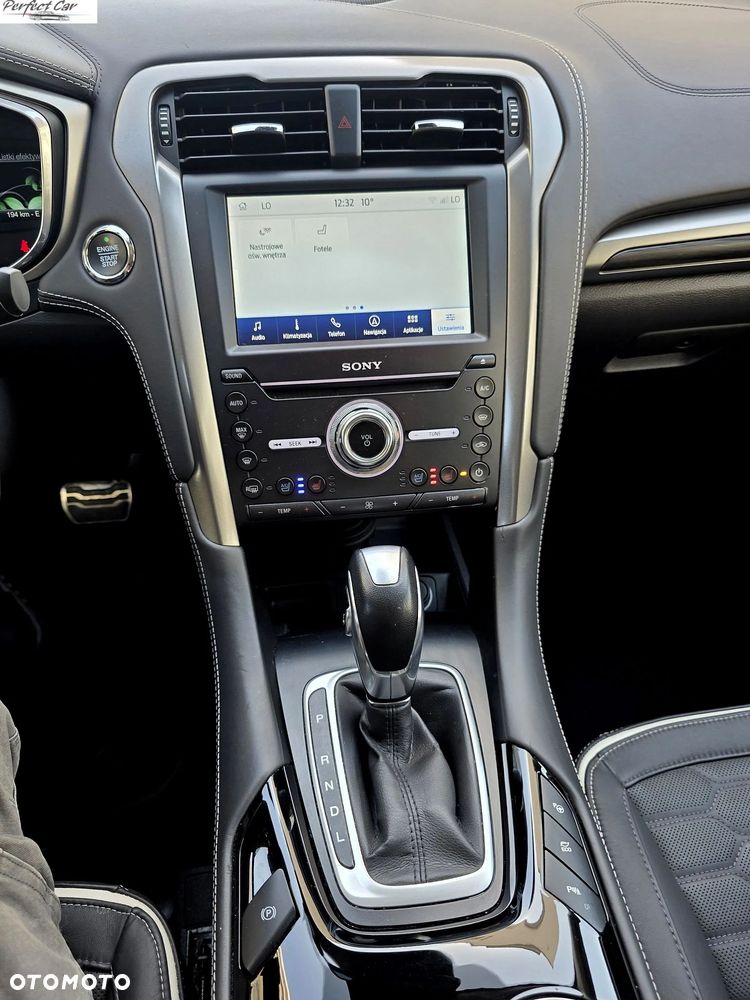 Ford Mondeo 2.0 Hybrid Vignale Plus - 21