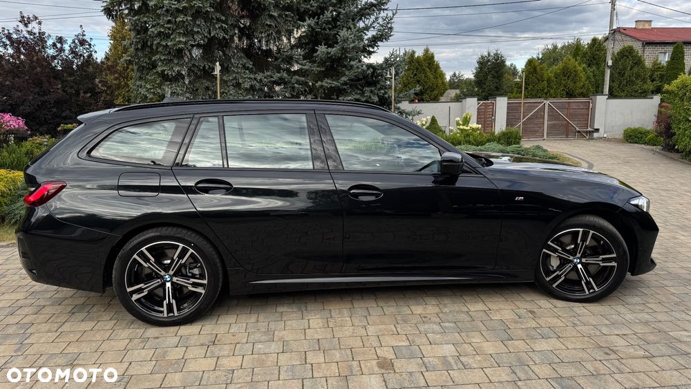 BMW Seria 3 330i xDrive M Sport - 11