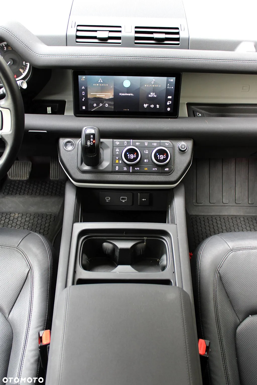Land Rover Defender 110 2.0 P300 SE - 24