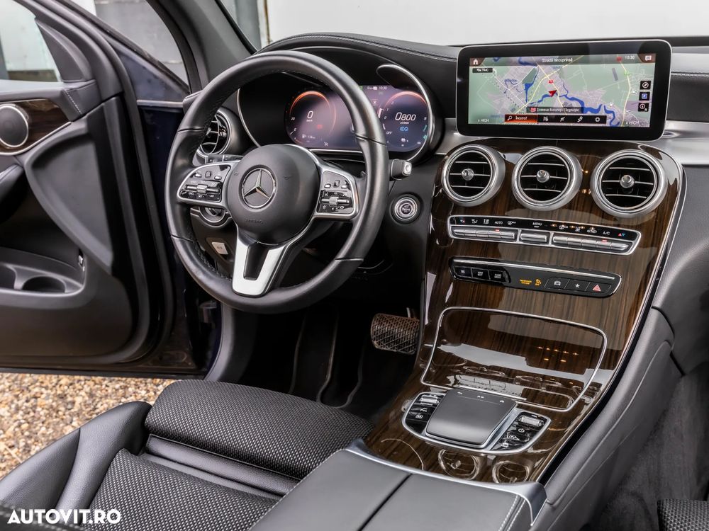 Mercedes-Benz GLC 300 e 4MATIC - 7