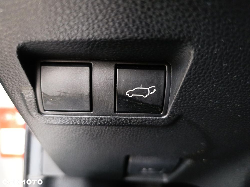 Toyota Corolla Cross - 23