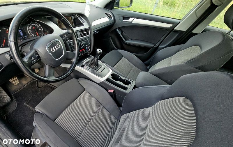 Audi A4 Avant 2.0 TDI - 30
