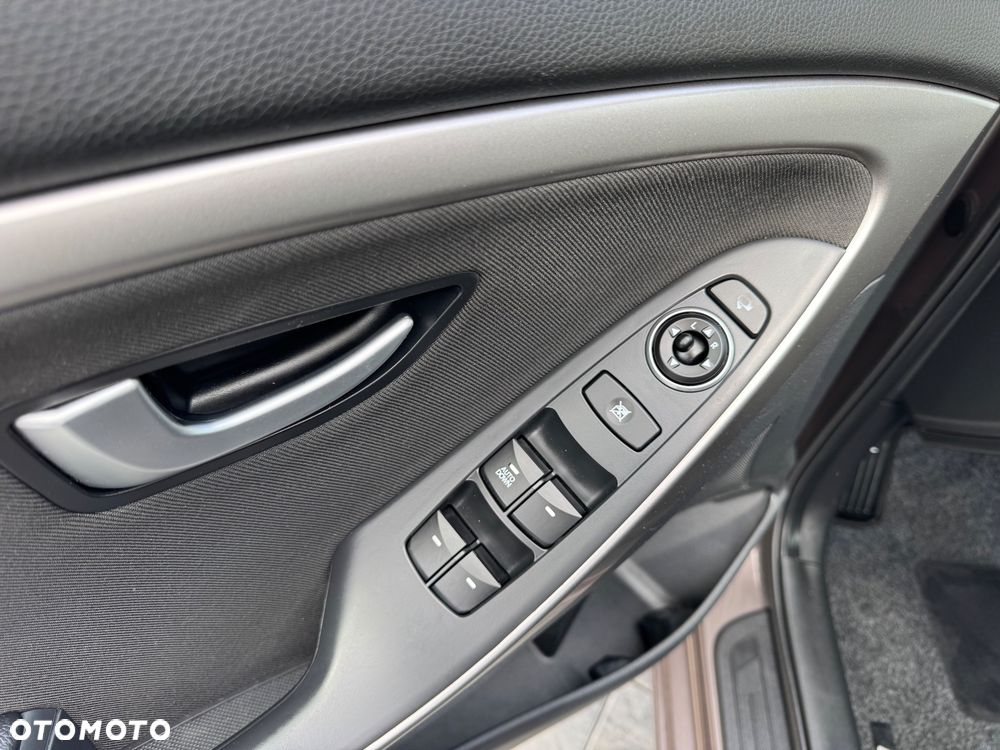 Hyundai i30 1.6 GDI Premium - 18